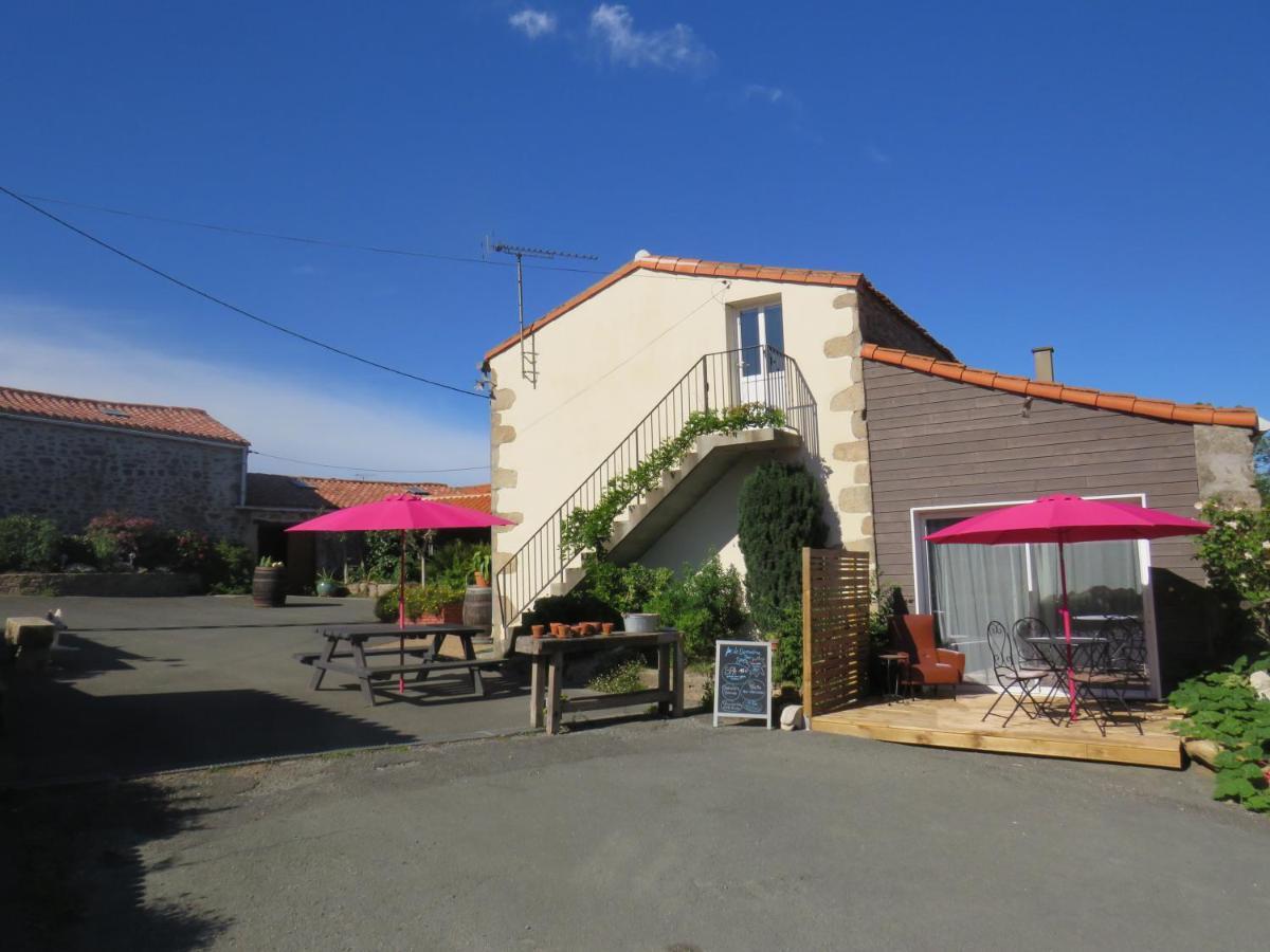 Domaine Des Fees Apartamento La Gaubretiere Exterior foto